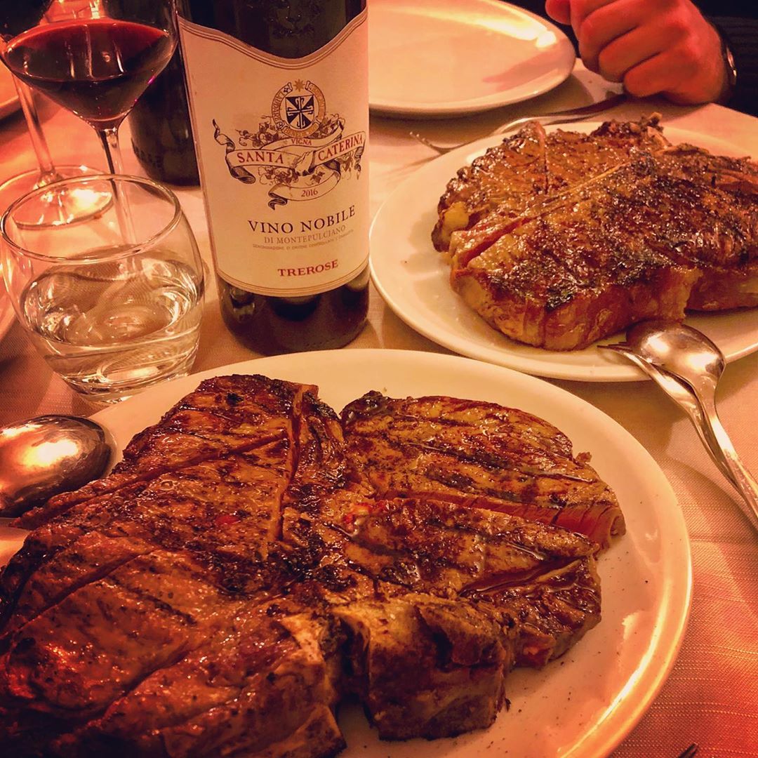 Fiorentina steak and Nobile wine