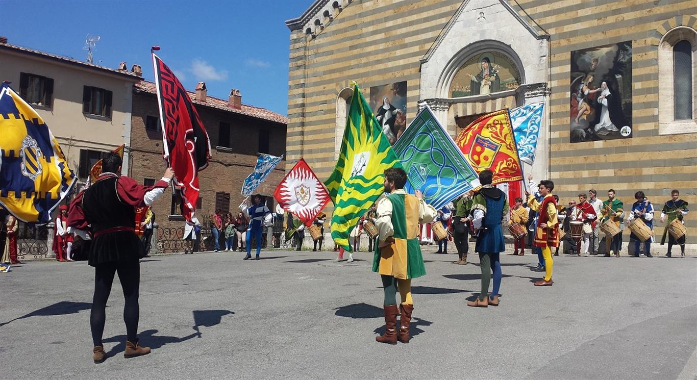 Montepulciano historic center parade