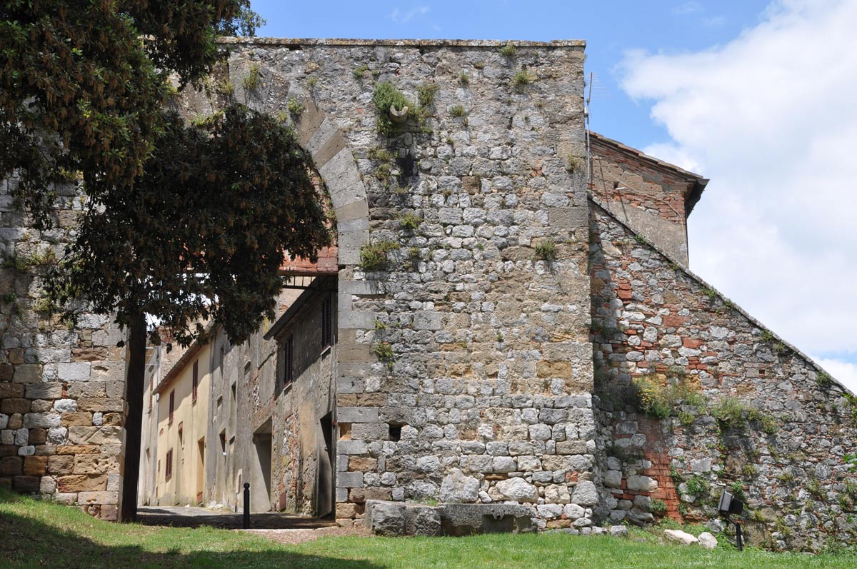 Montefollonico, itinerario vicino Montepulciano