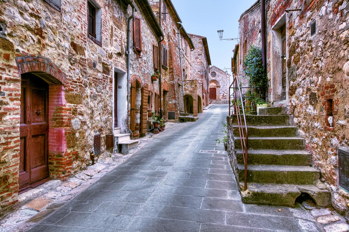 Montefollonico borgo del Vin santo